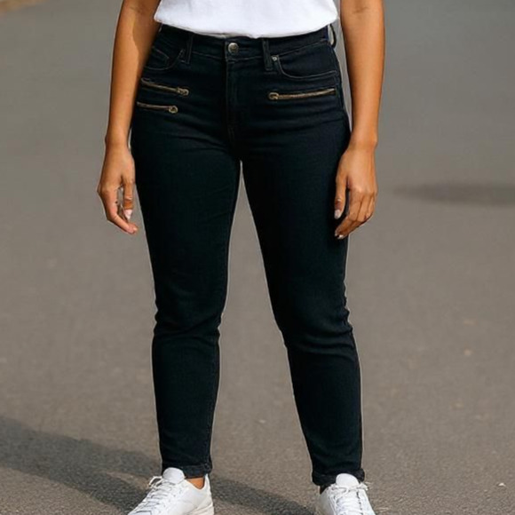 J Crew Toothpick Mid Rise Zipper Detail Skinny Ankle Black Denim Jeans Size 28 - Picture 1 of 9